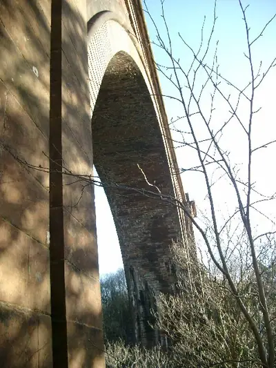 Ballochmyle Viaduct מעל נהר איר