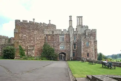 Berkeley Castle בגלוסטרשייר