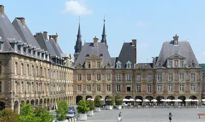 ה-Place Ducale ב-Charleville-Mézières