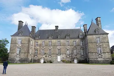 Château de Chiffrevast בסגנון לואי ה-13 ב-Tamerville