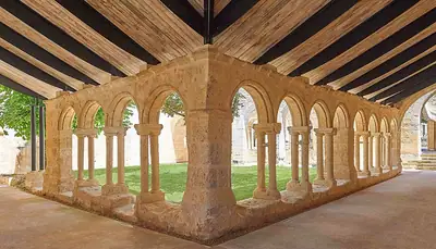 קלויסטר Cordeliers ב-Saint-Émilion