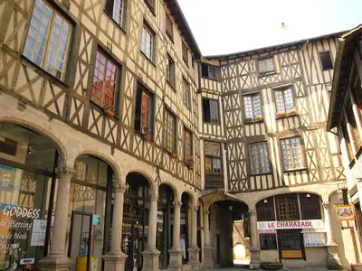 Cour du Temple בעיר העתיקה של לימוז׳