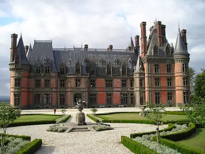 החזית הדרומית של Château de Trévarez