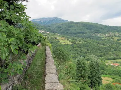נוף גרפניאנה במבט מ-Rocca di Camporgiano